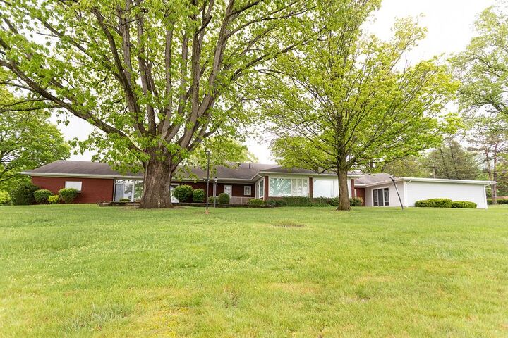 Property Photo: 302 Derrick Avenue PA 15401