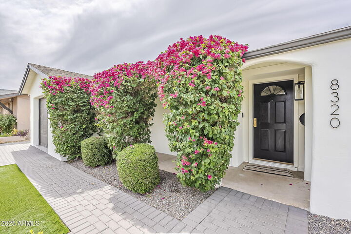 Property Photo: 8320 E Monte Vista Road AZ 85257