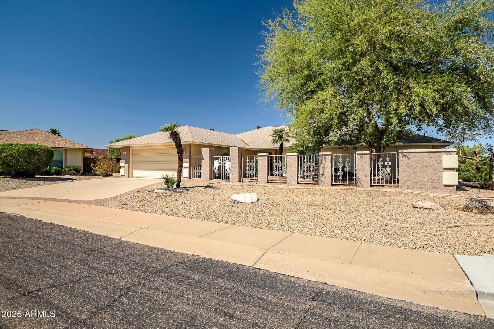 Property Photo:  13030 W Limewood Drive  AZ 85375 