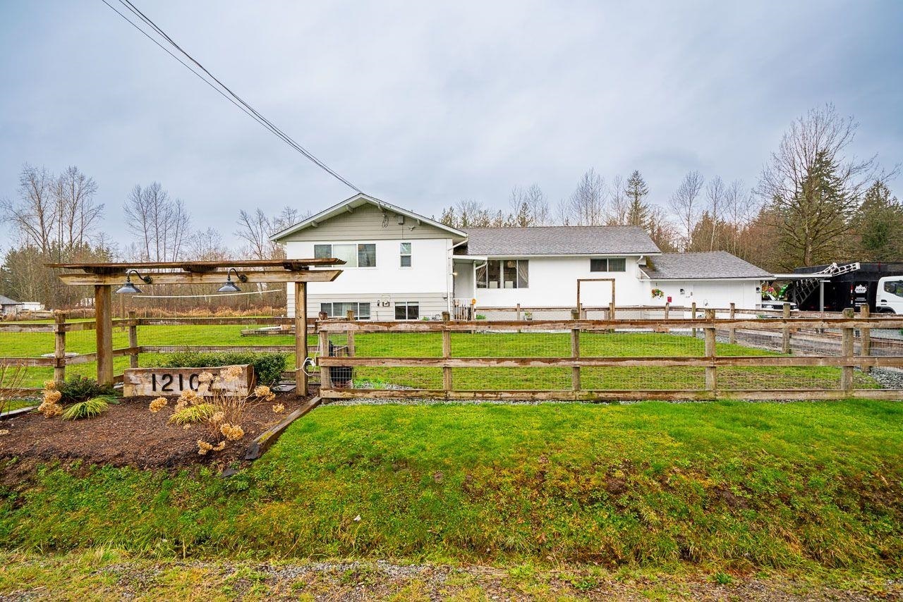 Photo de la propriété: 12107 252 Street BC V4R 1G1