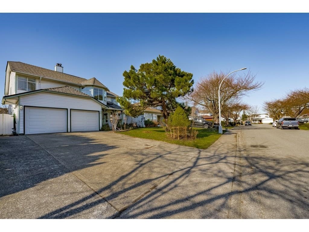 Property Photo: 9445 154 Street BC V3R 9E2