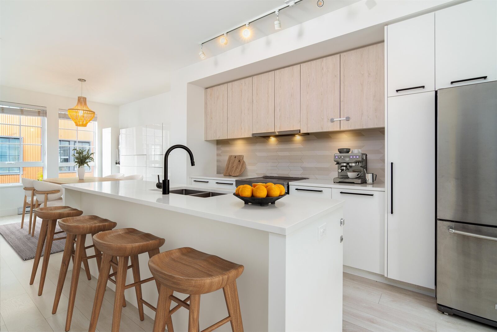 Property Photo: 1355 Valleyside Drive BC V8B 1A8