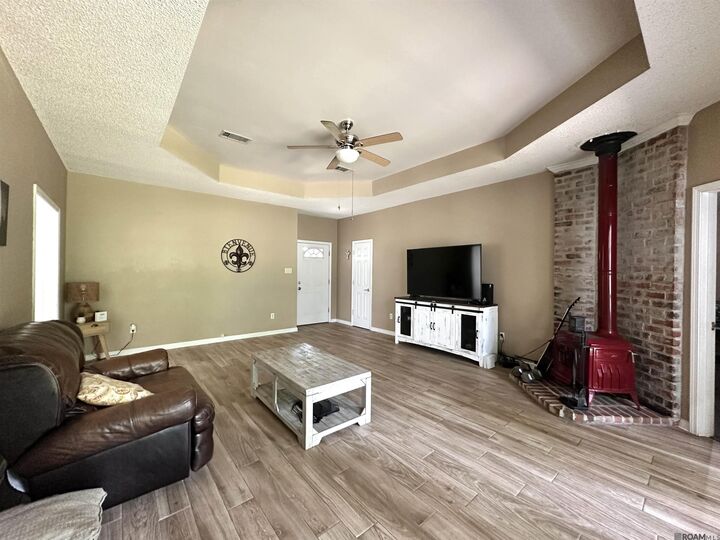 Property Photo: 17419 Summerfield Rd North LA 70769