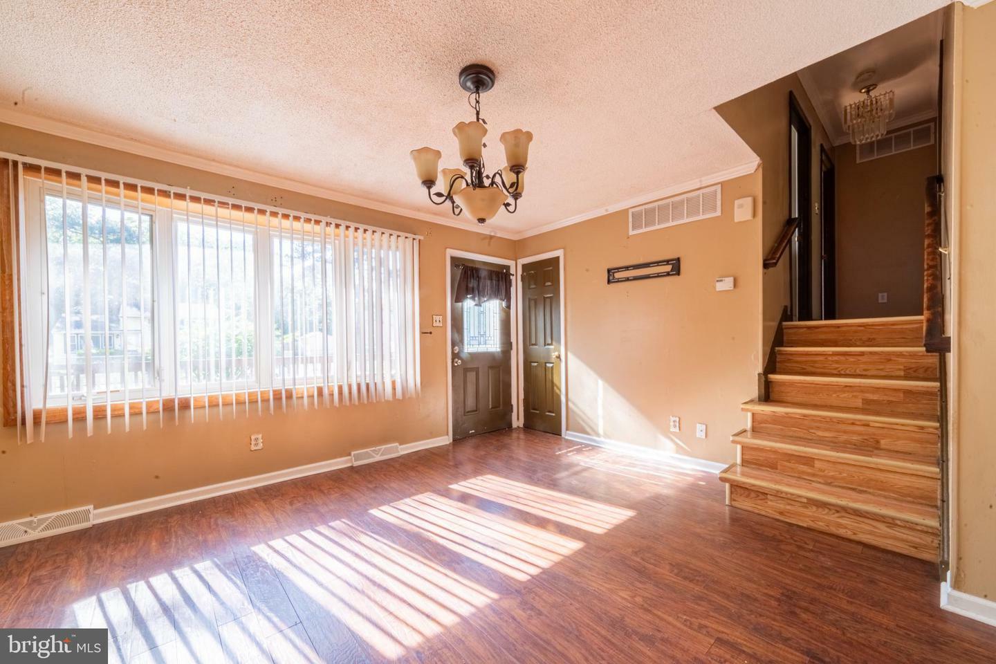Property Photo: 817 Cheltenham Drive NJ 08360