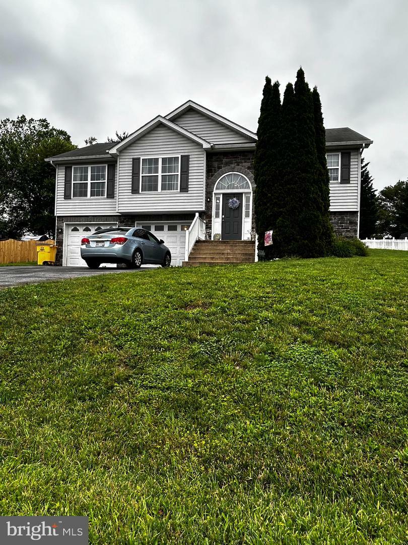 Property Photo: 202 Dinali Drive WV 25403