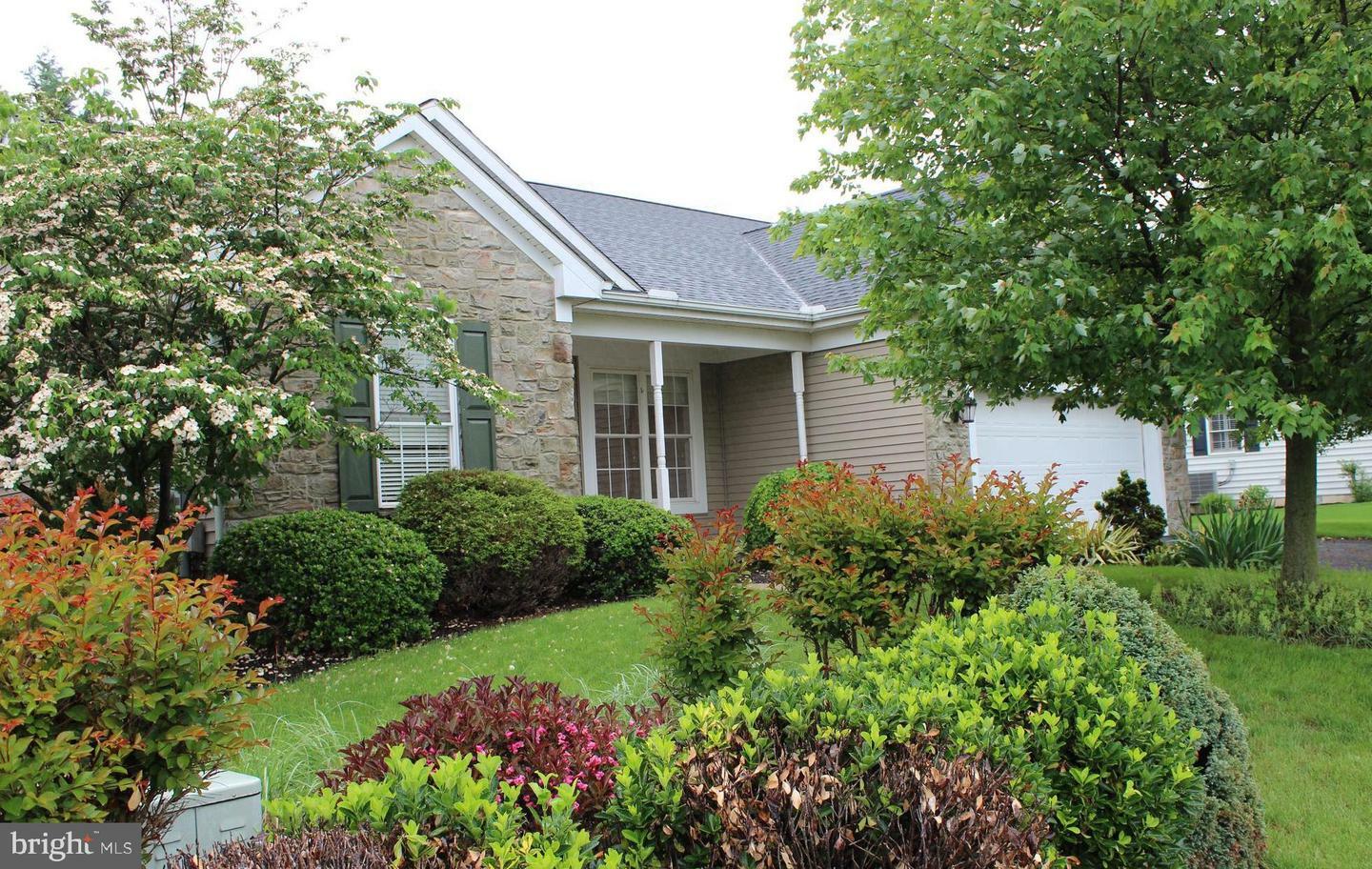 Property Photo:  15 Reagan Drive  PA 17522 