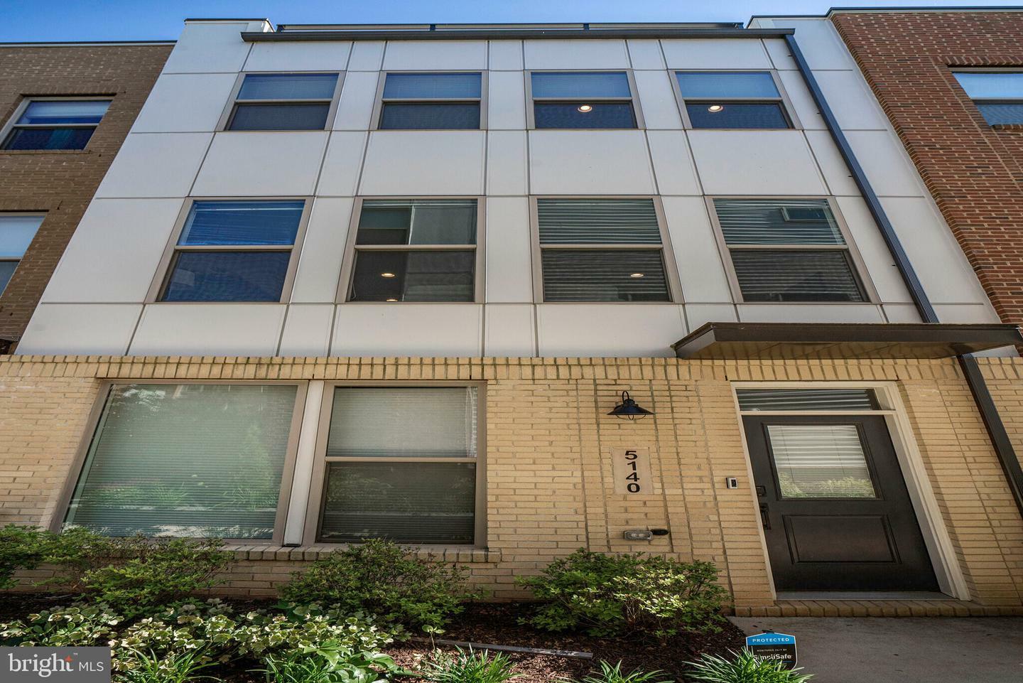 Property Photo: 5140 Longstone Way MD 20852