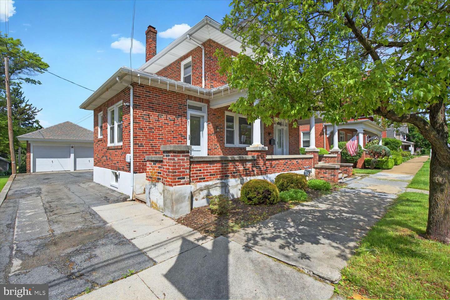 Property Photo:  313 W Penn Avenue  PA 19551 