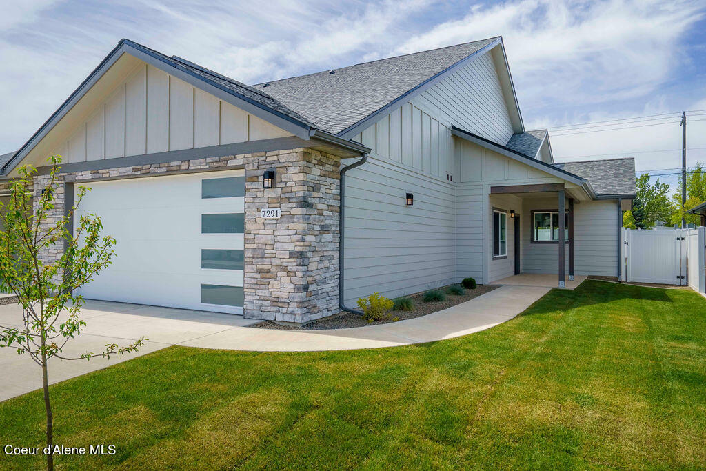 Property Photo:  7379 N Breaux Drive  ID 83815 
