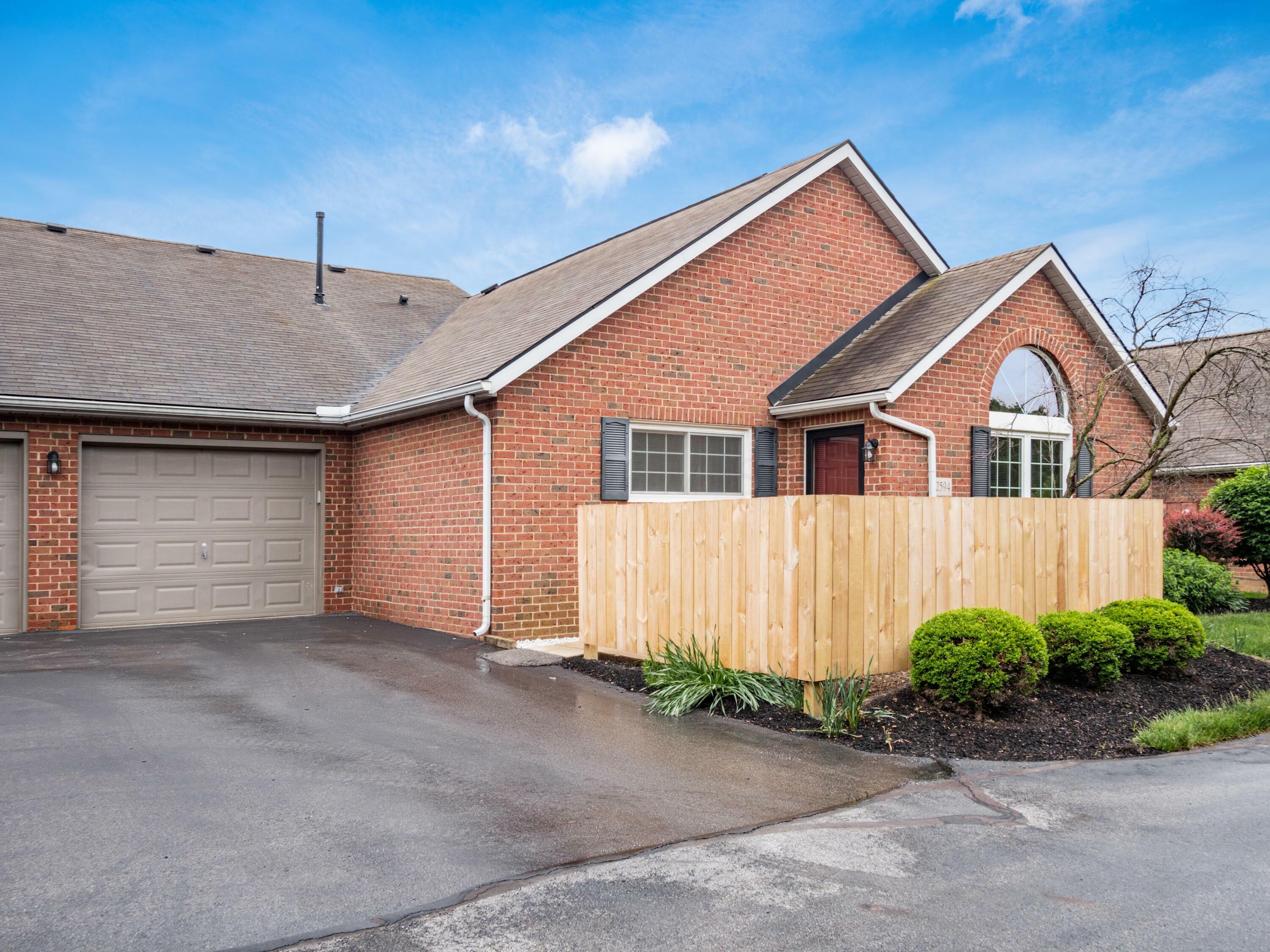 Property Photo: 2594 Roberts Court OH 43026
