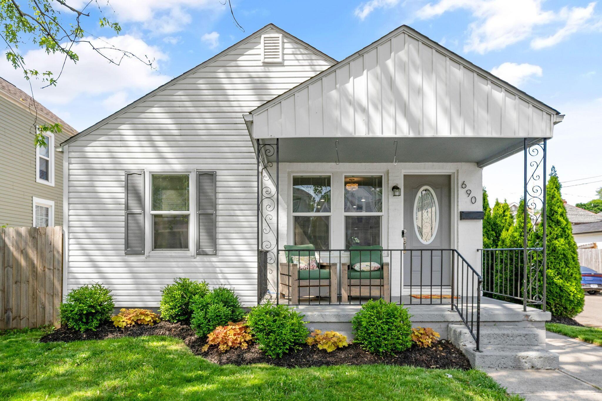 690 Reinhard Avenue  Columbus OH 43206 photo