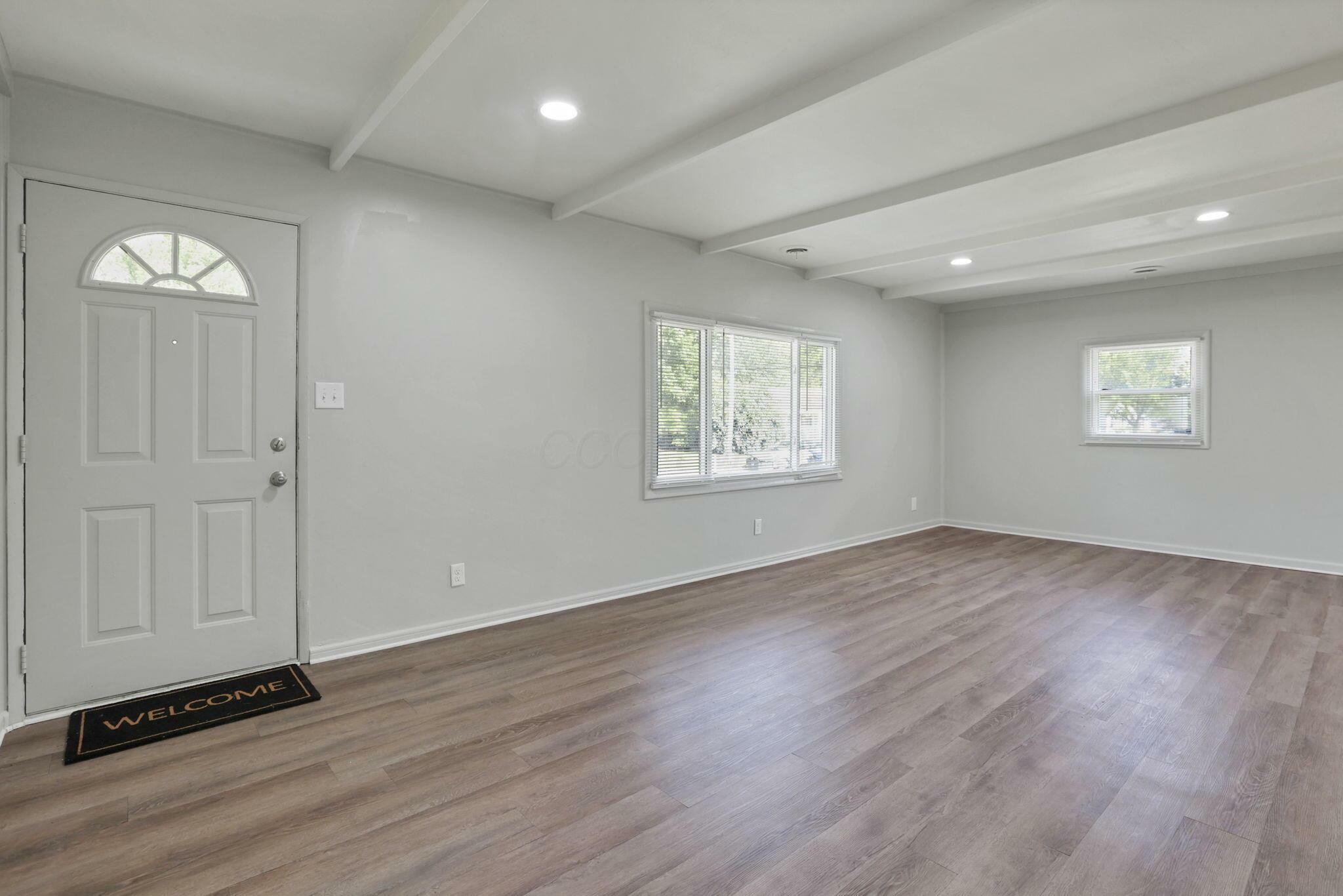 Property Photo: 3103 Astor Avenue OH 43227
