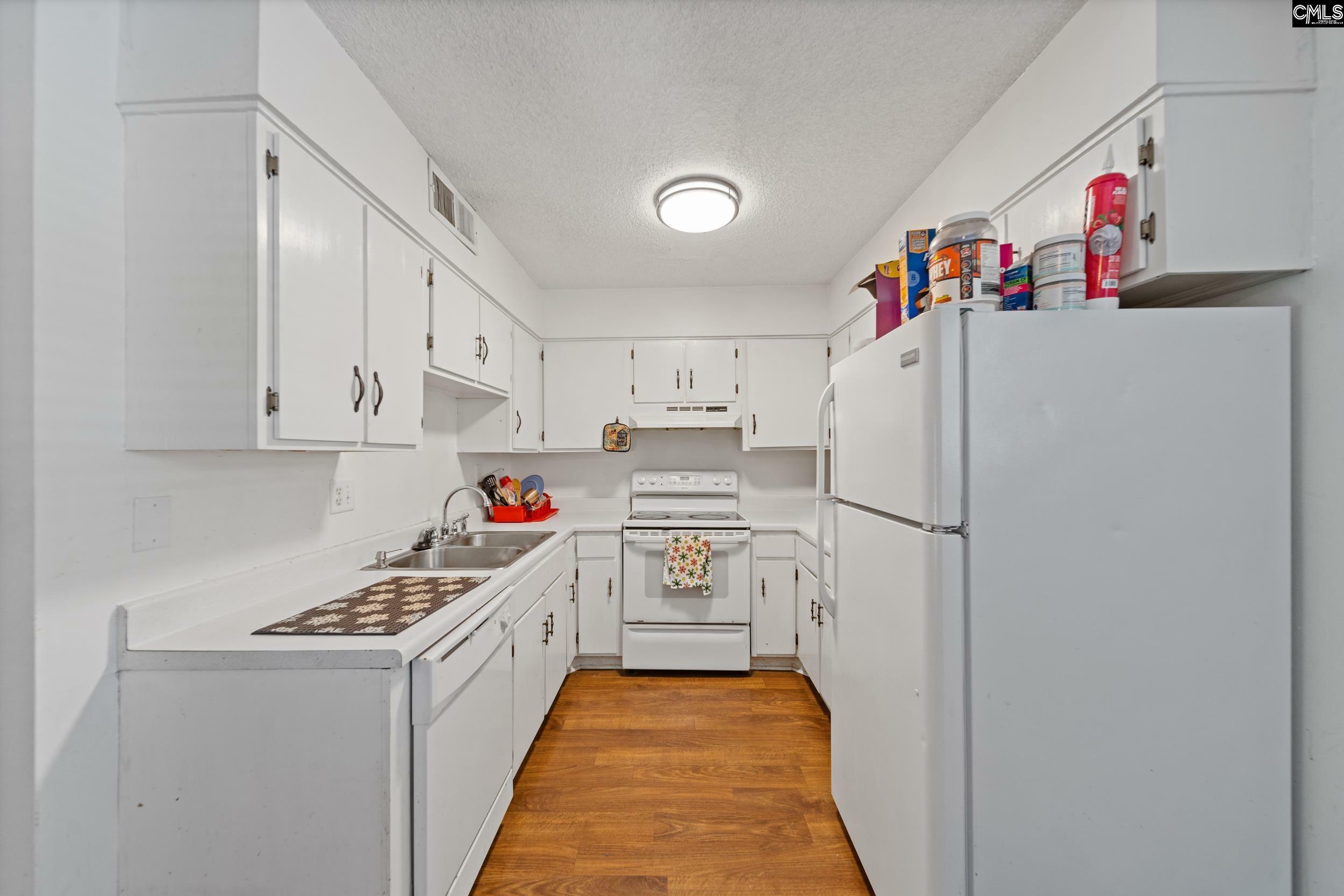 Property Photo: 601 Riverhill B-3 SC 29210