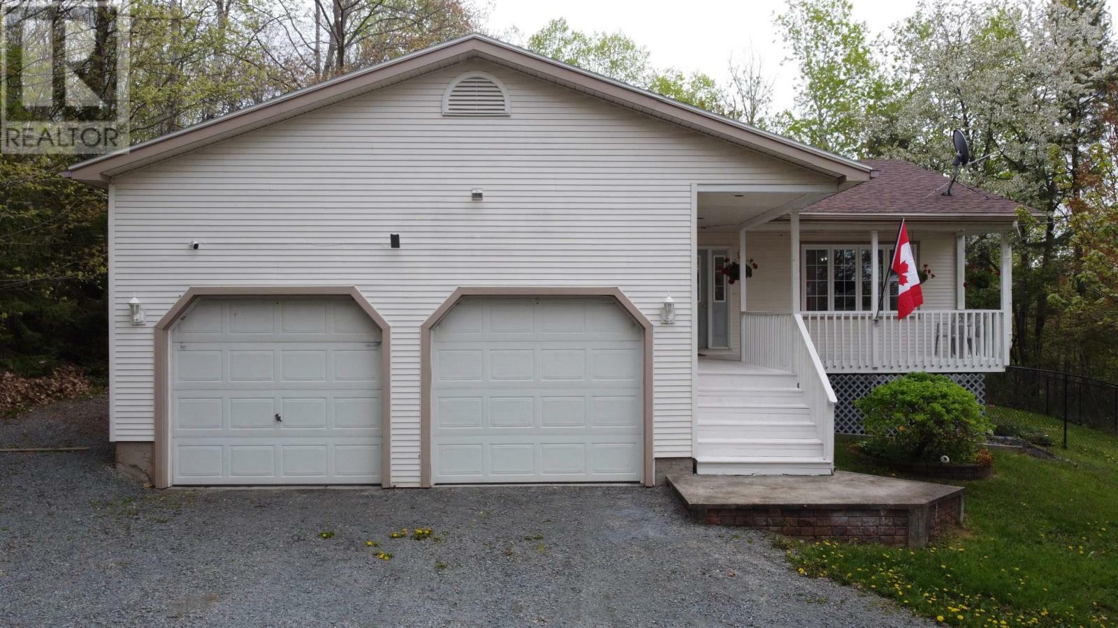 Property Photo: 4820 Highway 215 NS B0N 2A0
