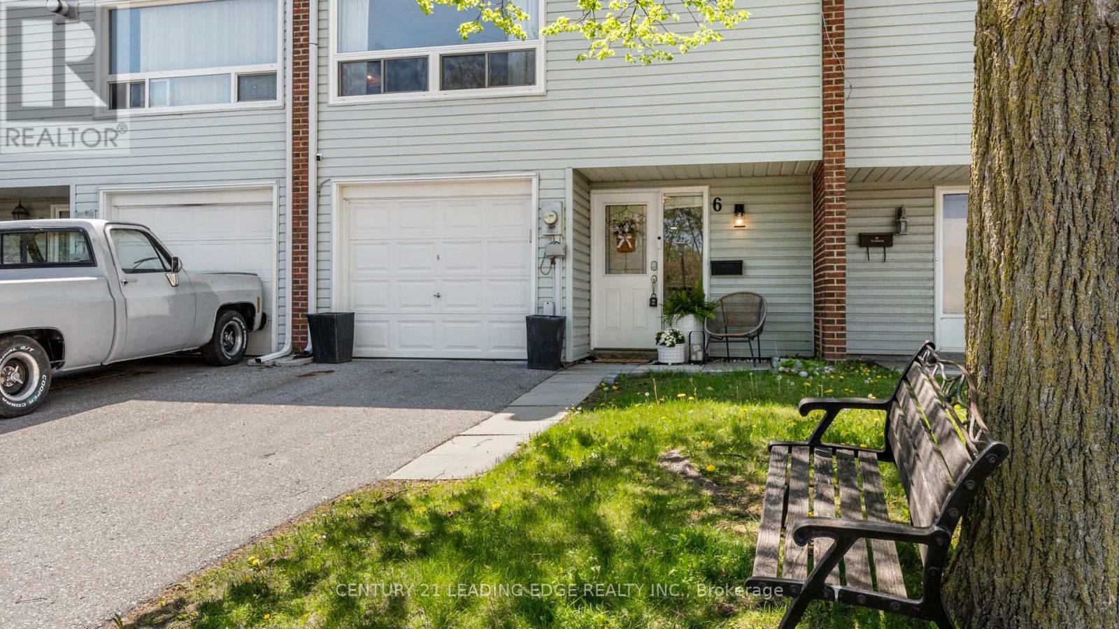Property Photo: 909 King Street West 6 ON L1J 2L4