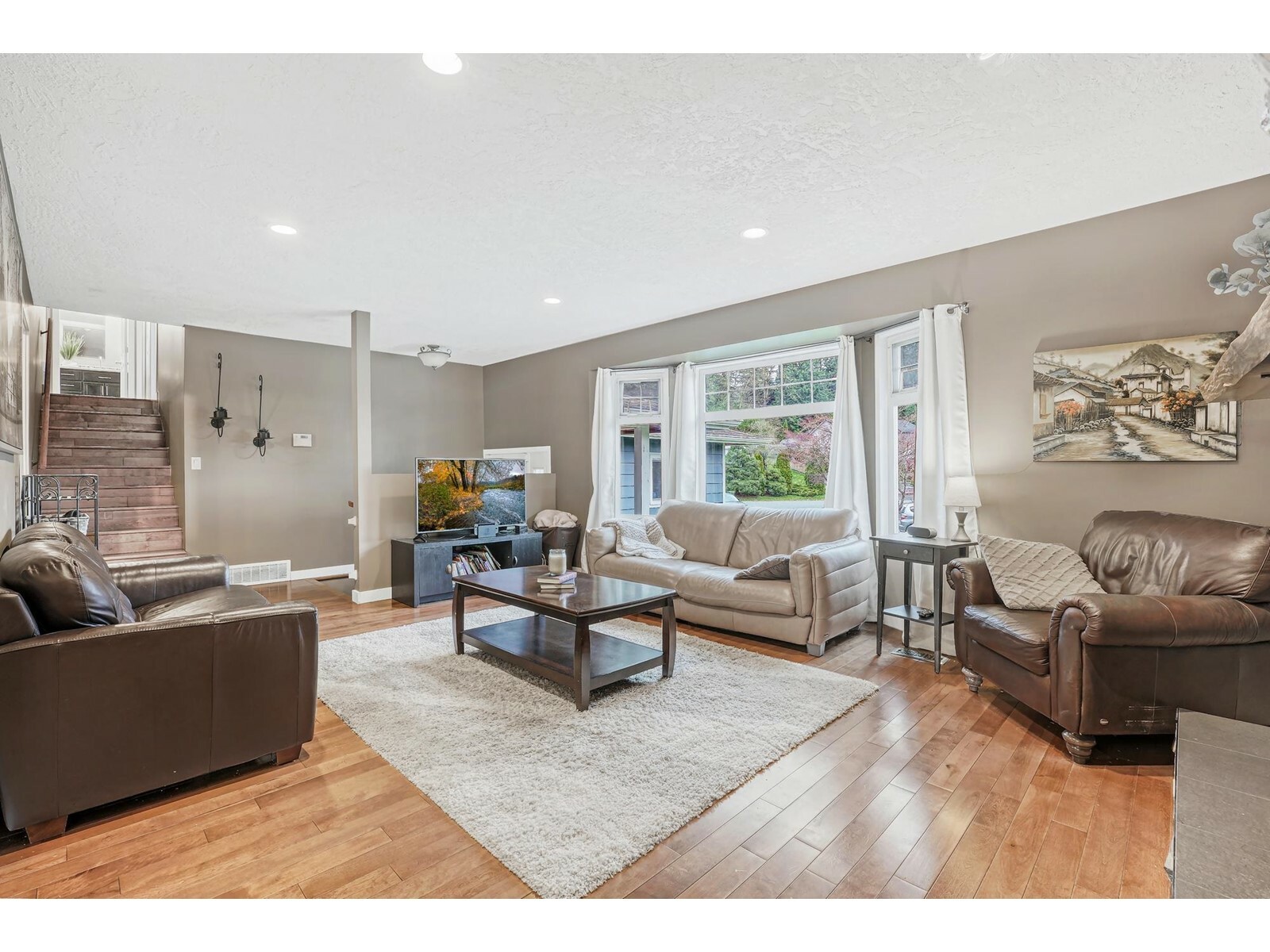 Photo de la propriété: 2488 Cameron BC V3G 2A9