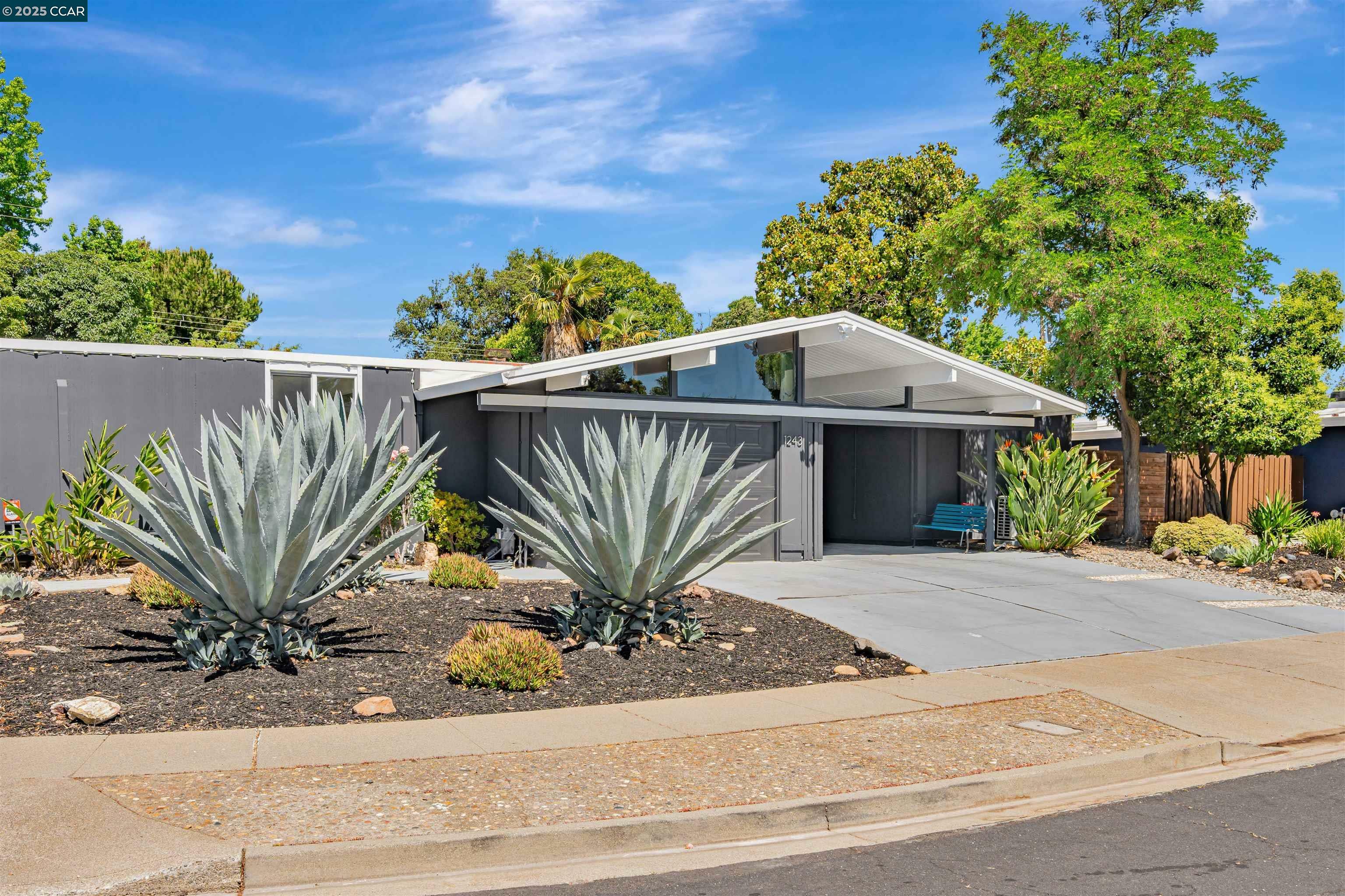 Property Photo: 1243 Lancashire Dr CA 94518