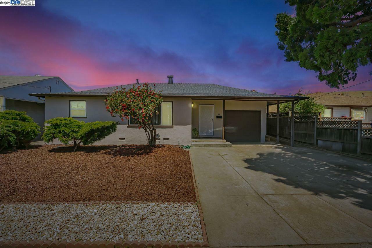 Property Photo: 351 Lexington Ave CA 94544