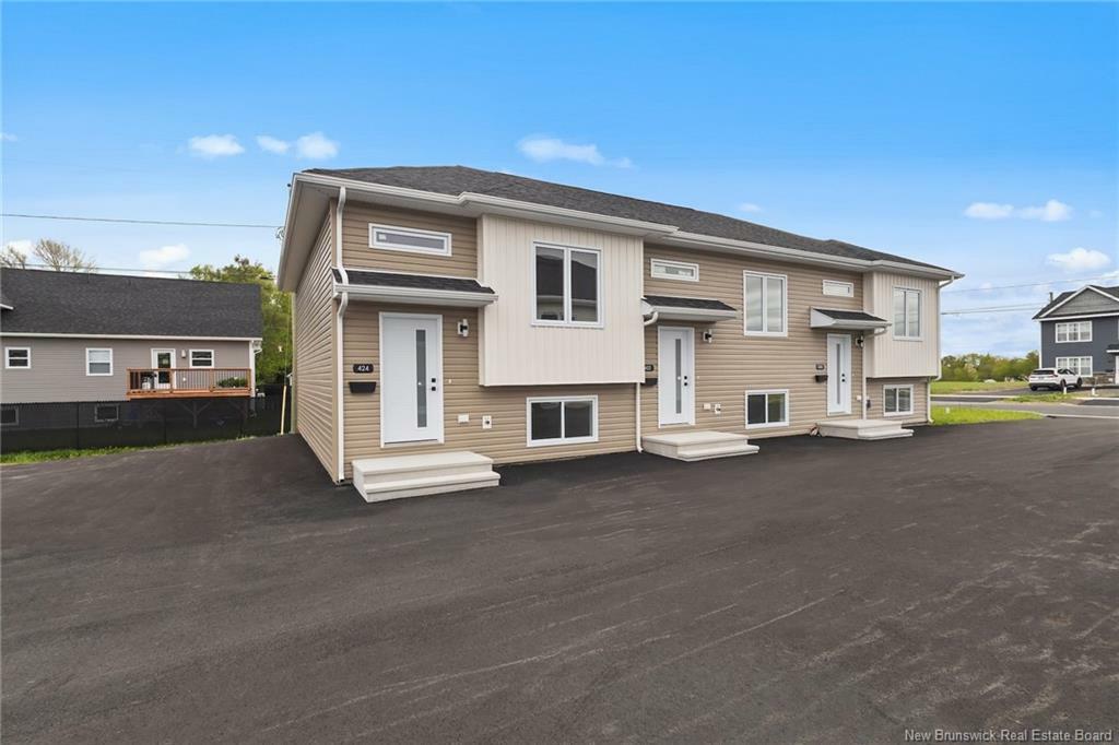 Property Photo:  422 Neill Street  NB E3A 3B8 