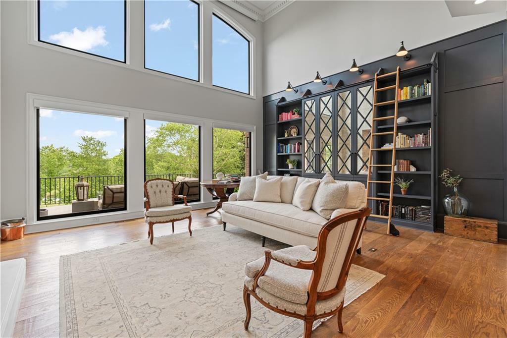 Property Photo: 6515 Ashbourne Court GA 30024