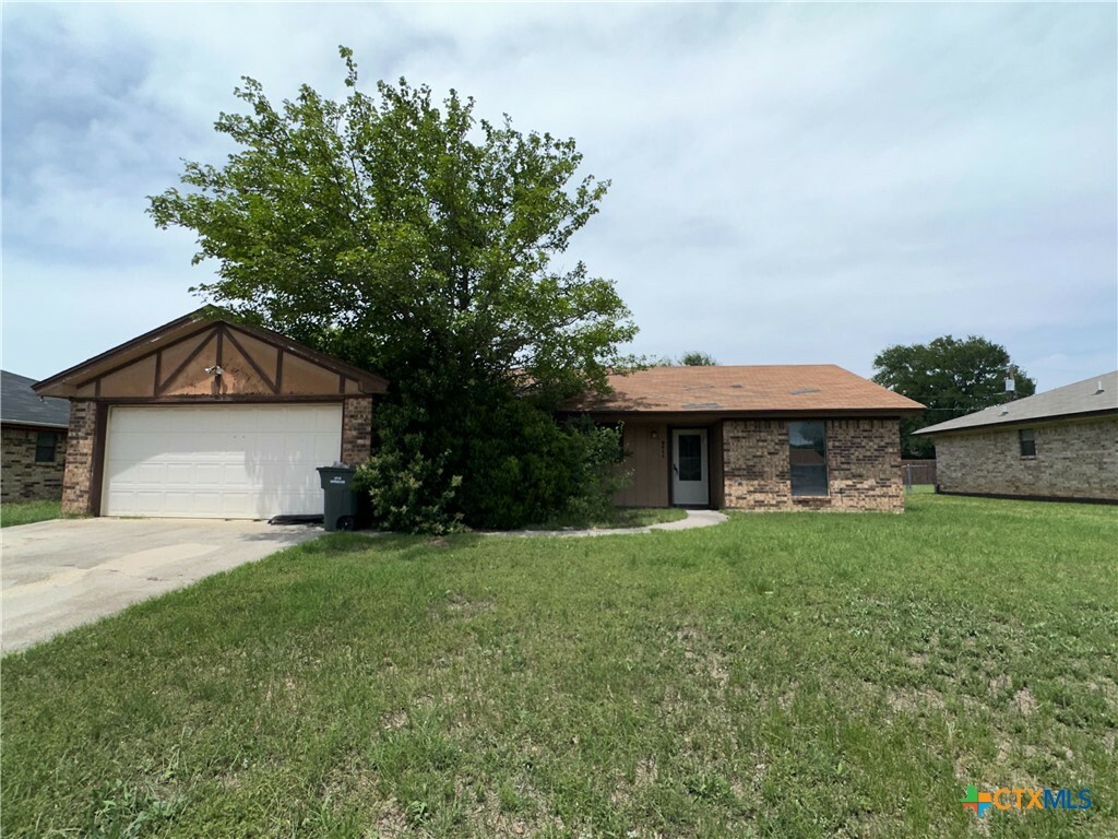 Property Photo: 2311 Tiffany Drive TX 76522