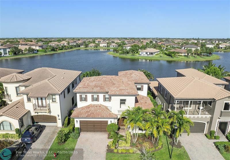 Property Photo: 8970 Watercrest Cir W FL 33076