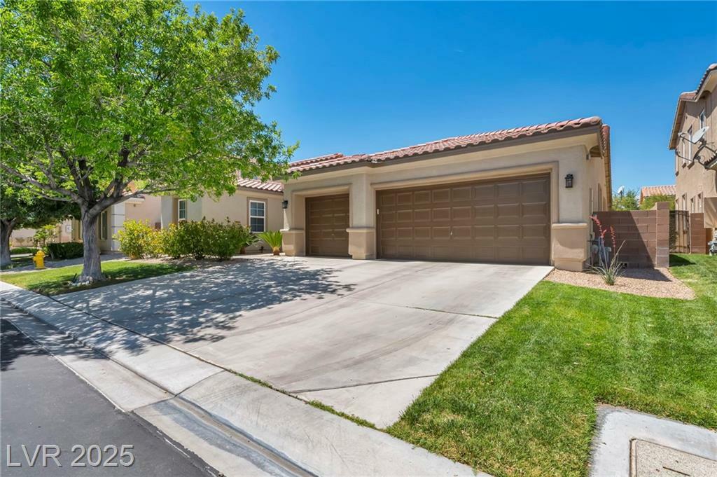 Property Photo:  6423 Grayback Drive  NV 89084 