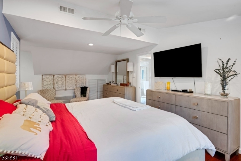 Property Photo:  21 Sheridan Ave  NJ 07052 