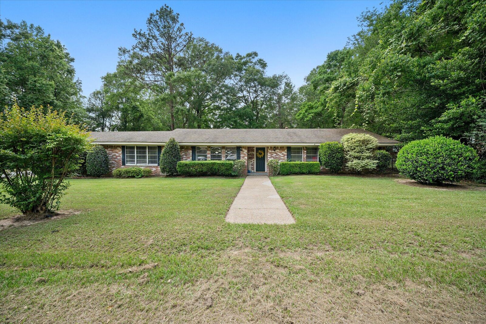 Property Photo: 101 Judy St. MS 39475