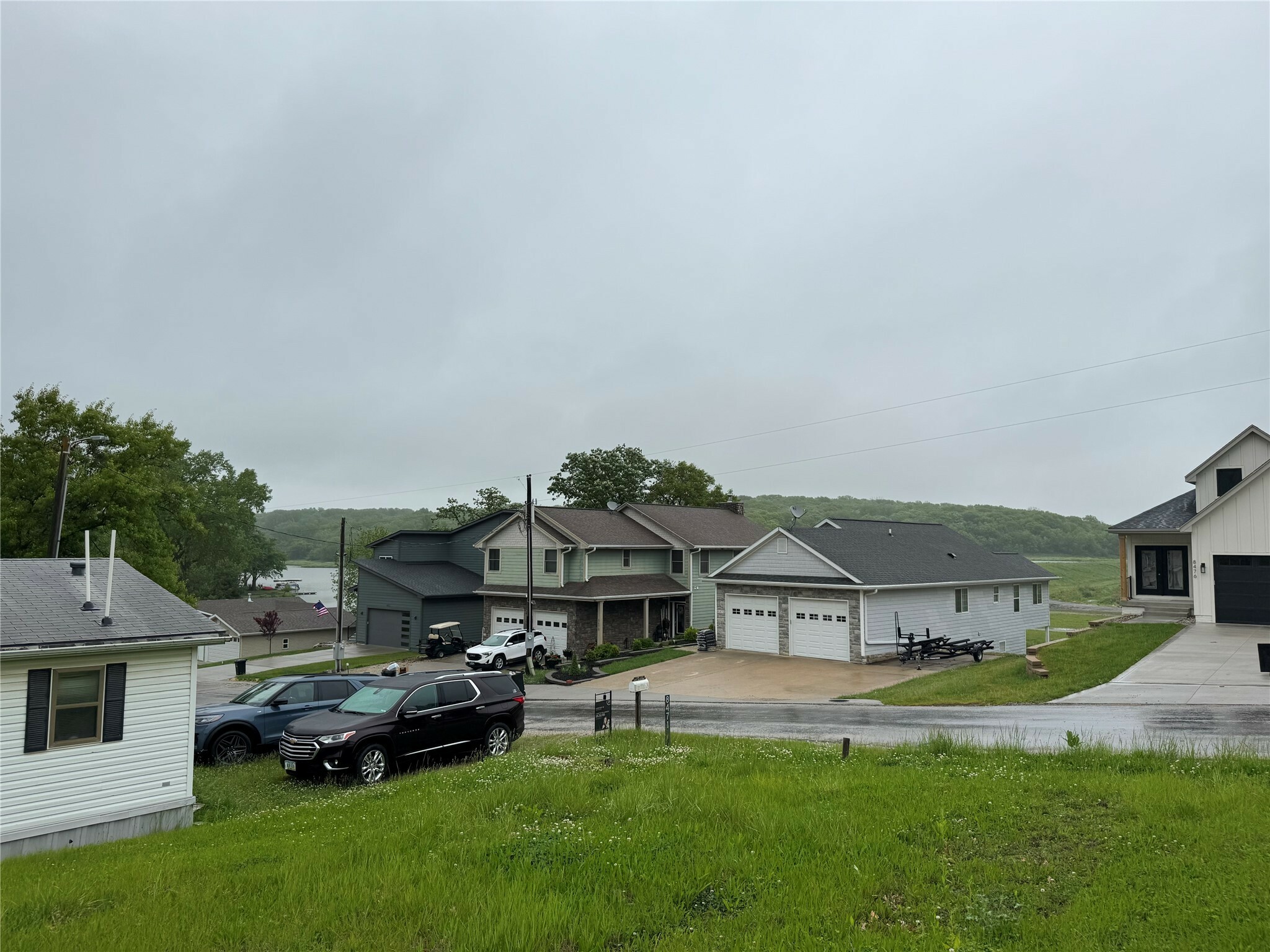 Property Photo: 8471 Lakeshore Drive IA 50070