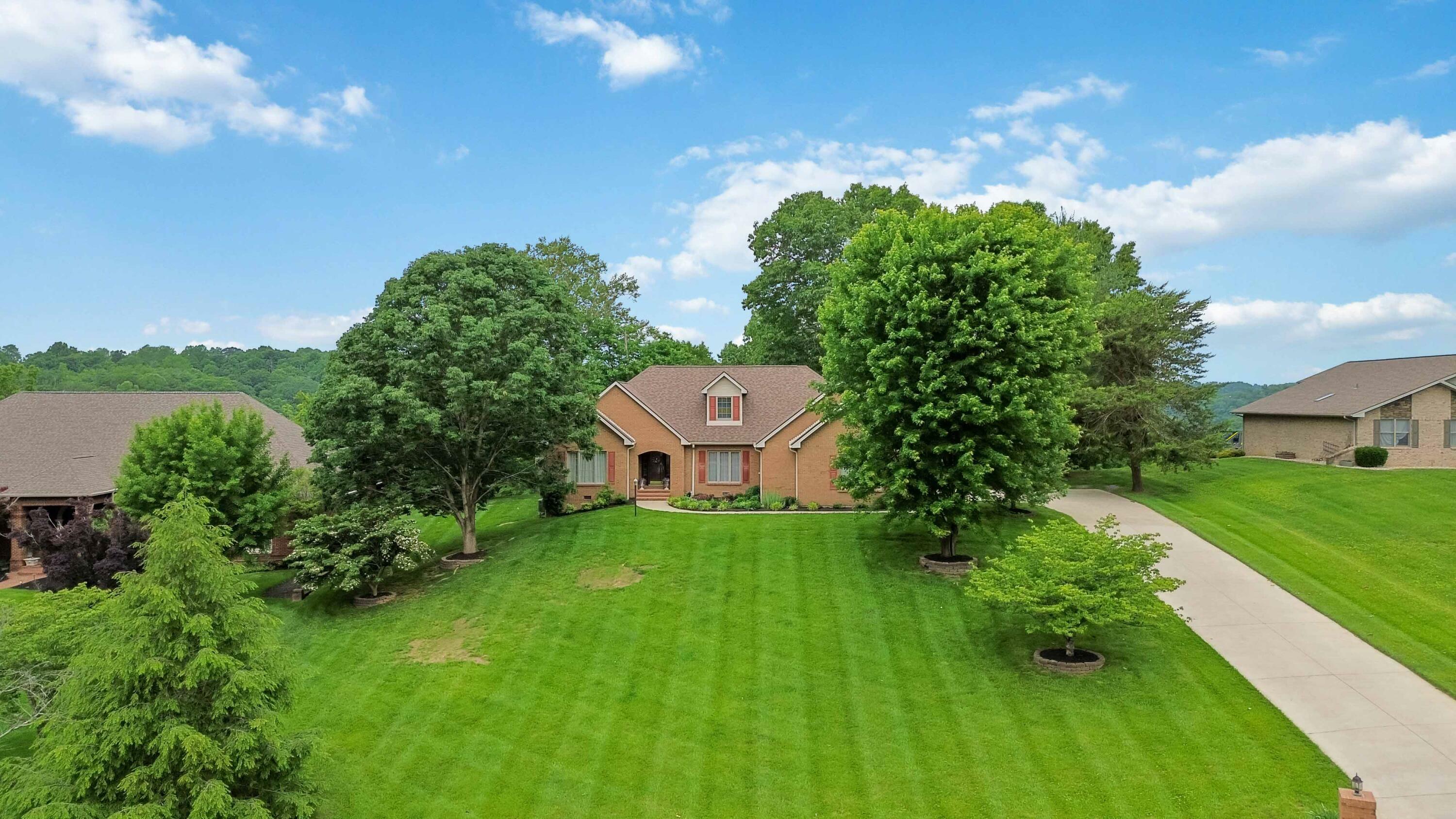 512 Water Cliff Drive  Somerset KY 42503 photo
