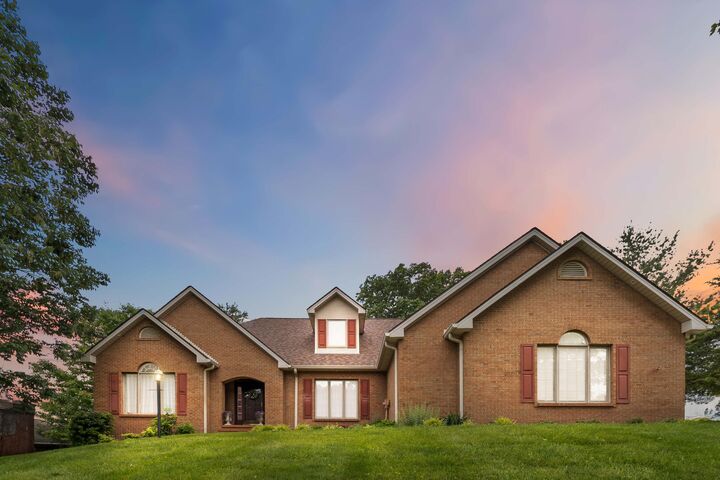 512 Water Cliff Drive  Somerset KY 42503 photo