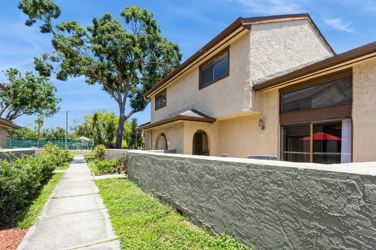 Property Photo: 6262 142nd Avenue N 607 FL 33760