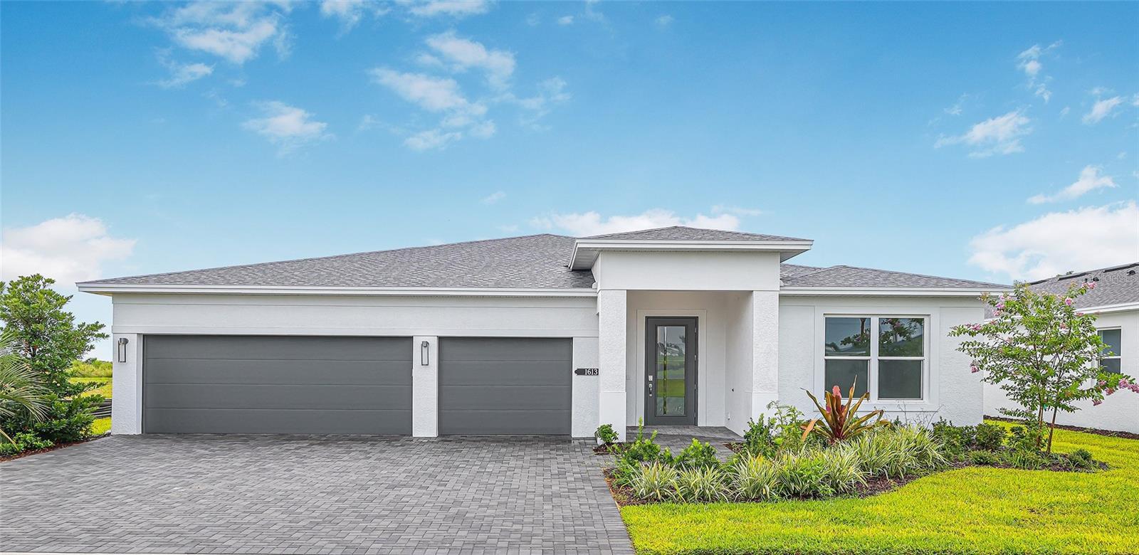 1613 Bellagio Loop  Tavares FL 32778 photo