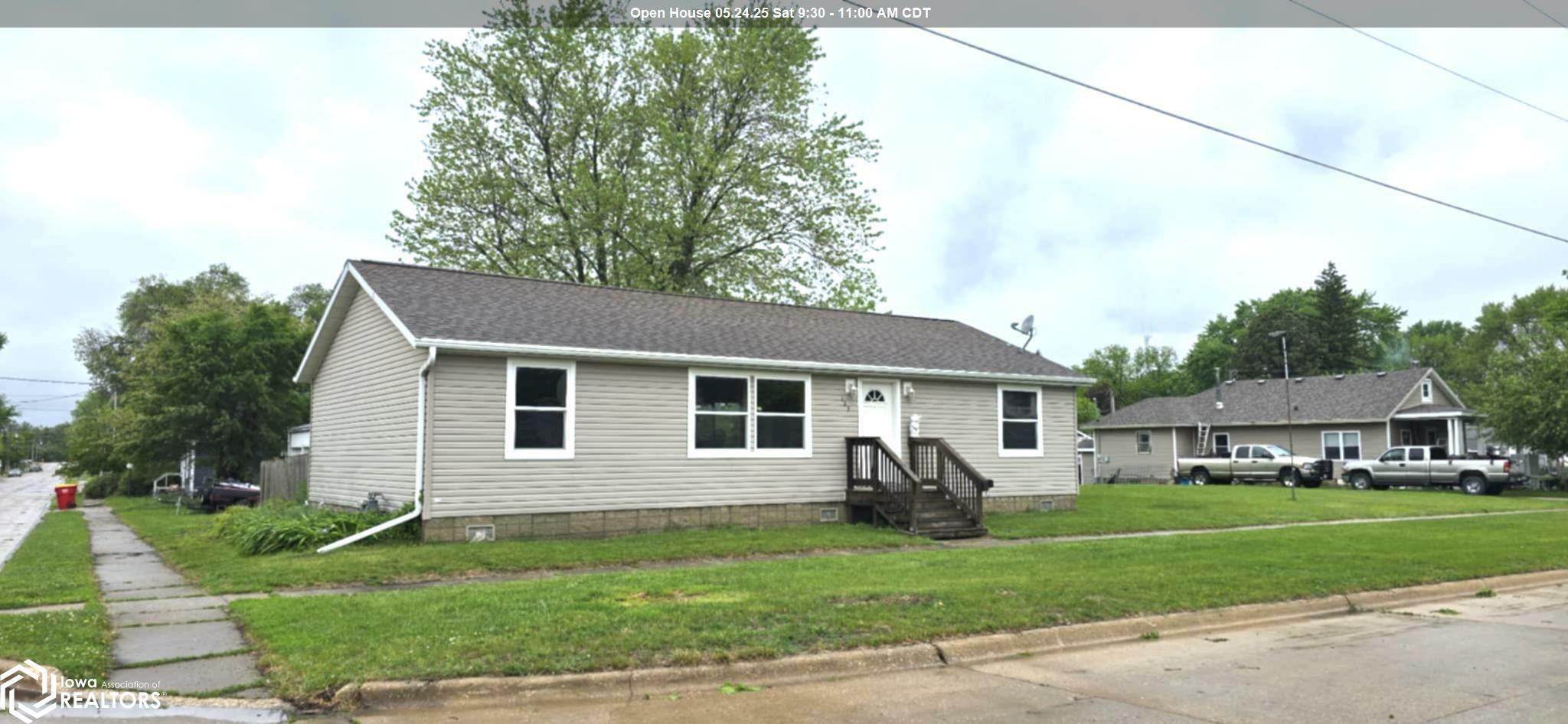 Property Photo: 123 S Marion Street IA 50036