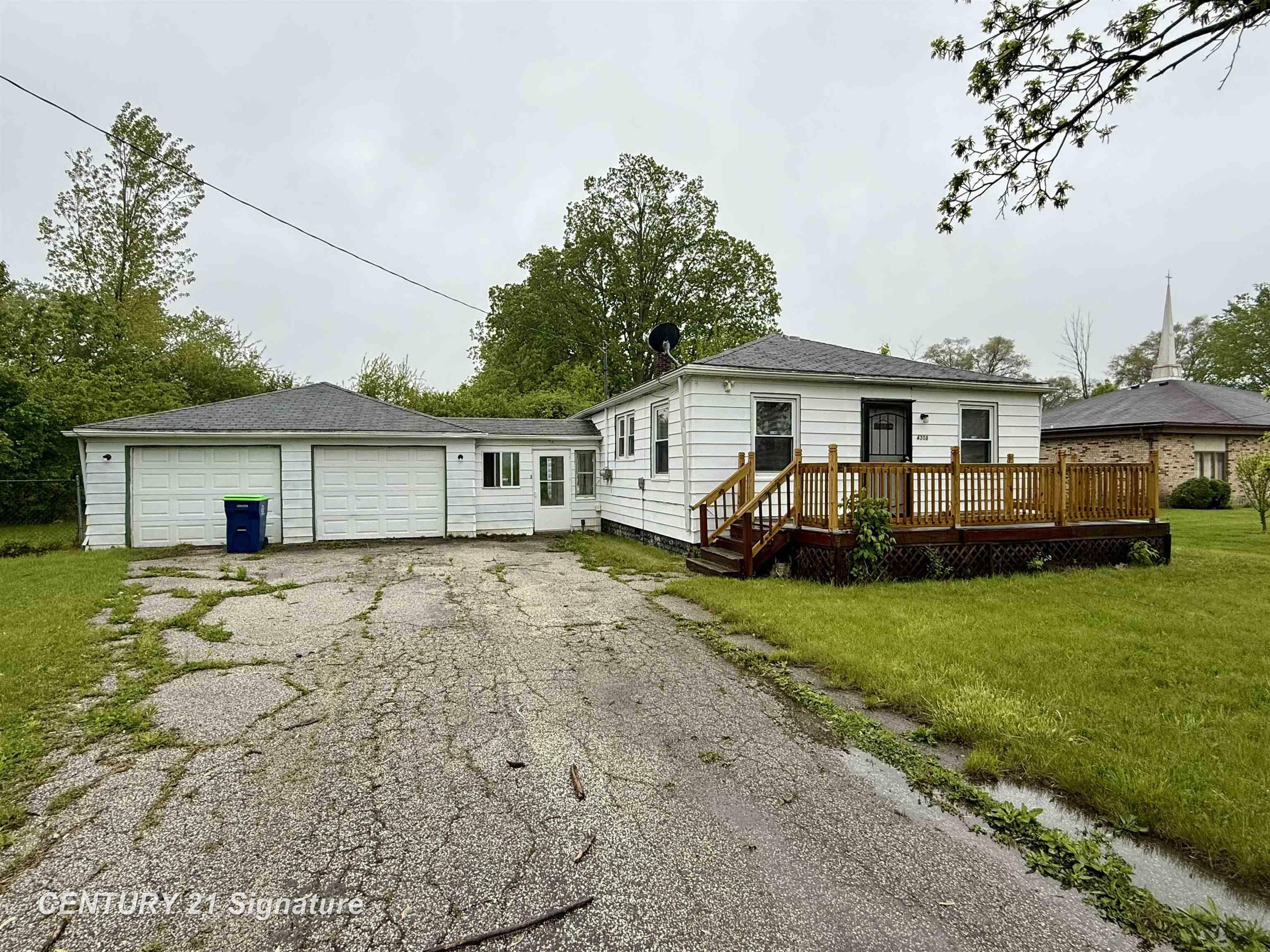 Property Photo: 4308 Webber Street MI 48601