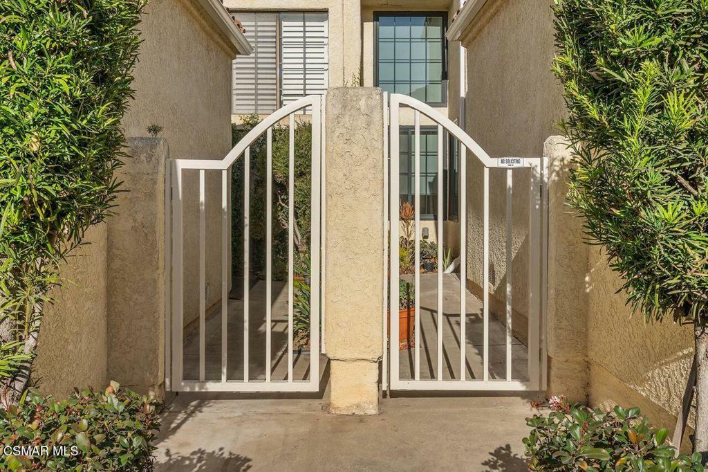 Property Photo: 5755 Recodo Way CA 93012