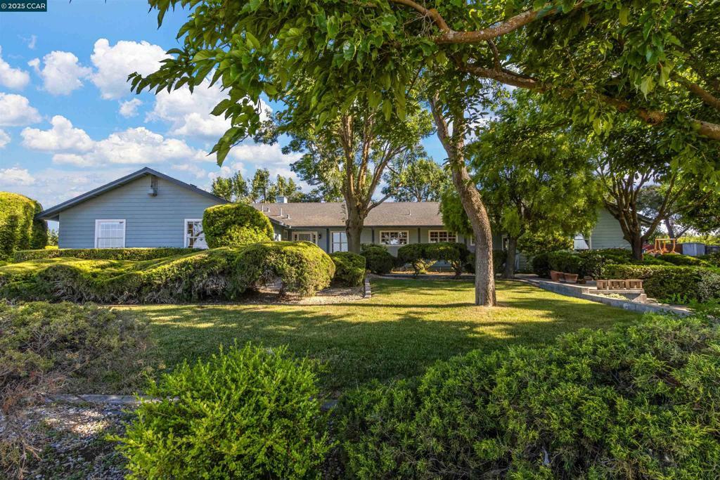 5435 Box R Ranch Rd  Vacaville CA 95687 photo
