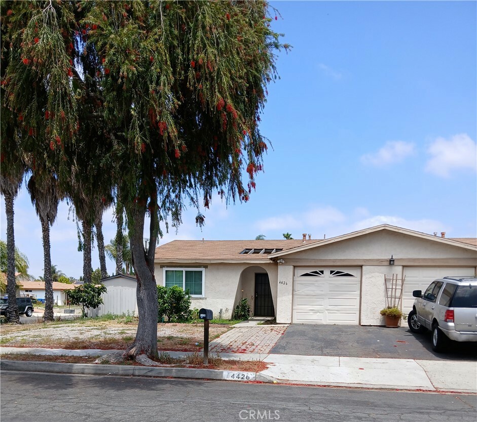 Property Photo: 4426 Avenida Del Gado CA 92057