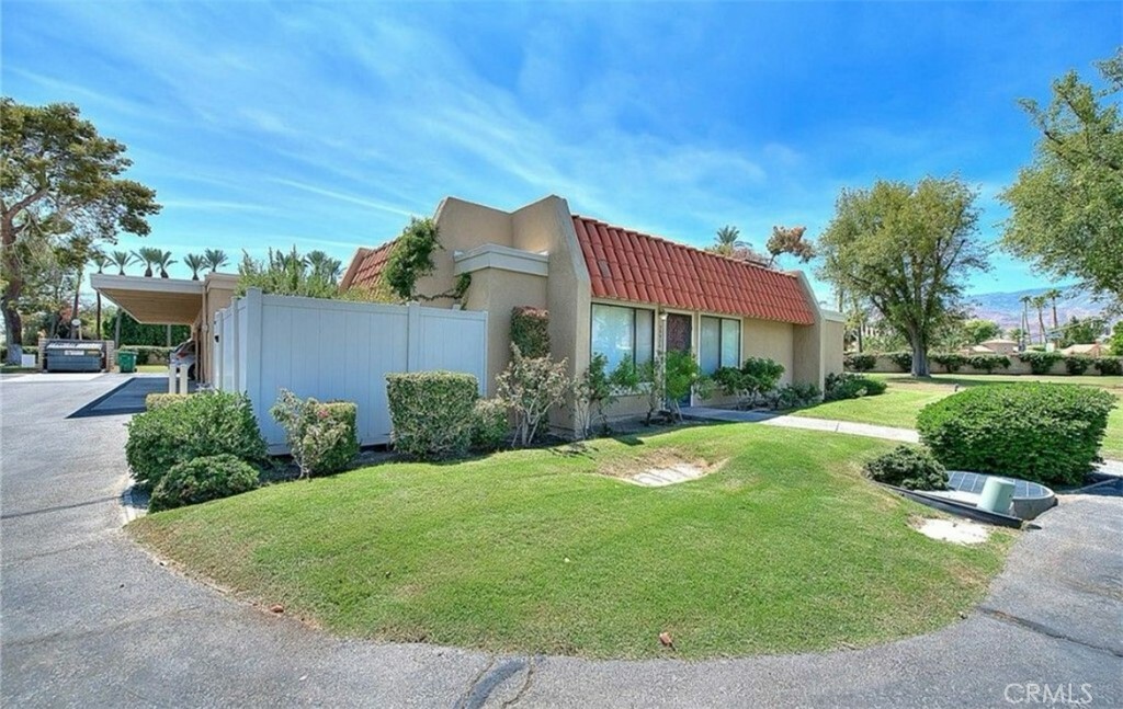 Property Photo: 35974 Lindera Court CA 92270