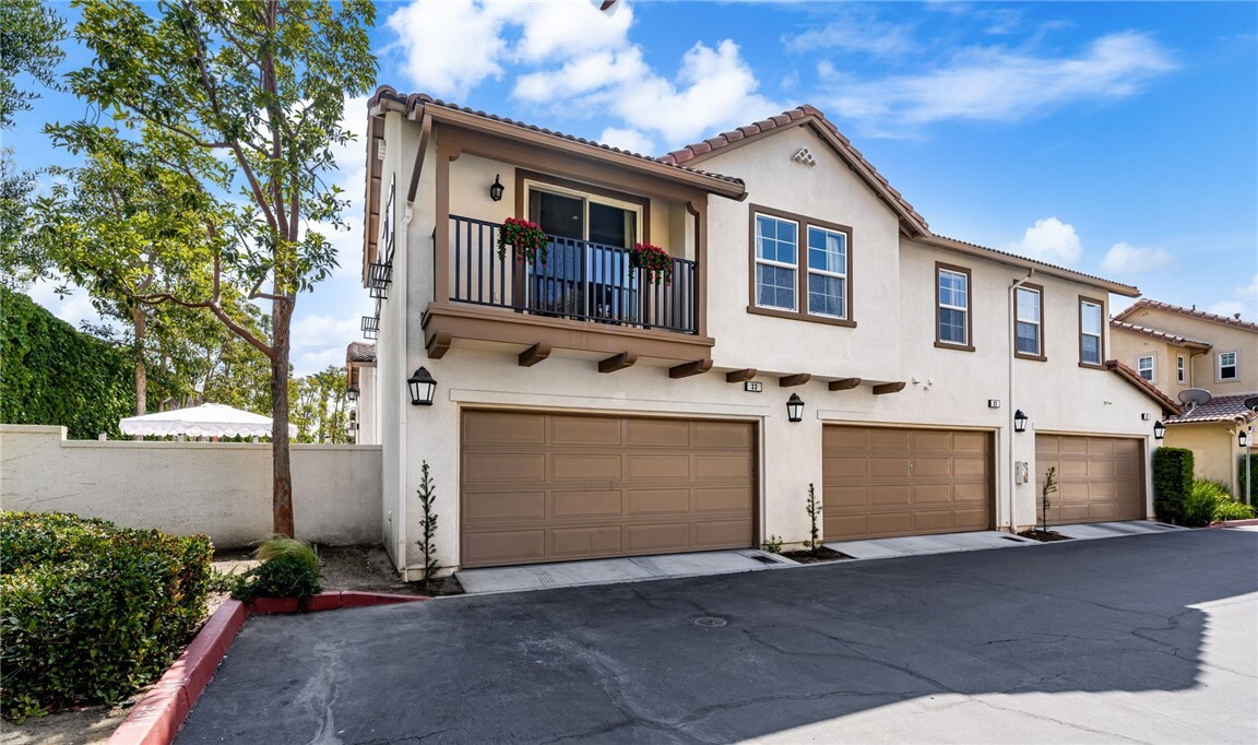 Property Photo: 8090 Cornwall Court 33 CA 91739