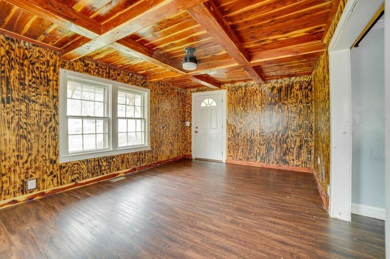 Property Photo: 719 King Ave TN 37160