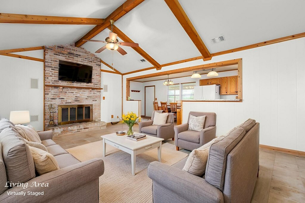 Property Photo: 407 Marshall Road TX 75969