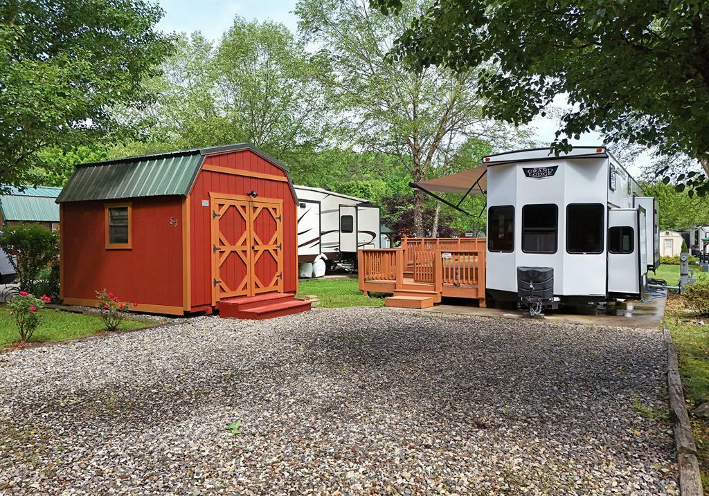 Property Photo: 201 Kole Drive GA 30512