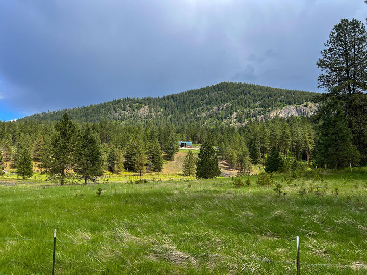 Property Photo: 2010 Clemons Rd WA 99167
