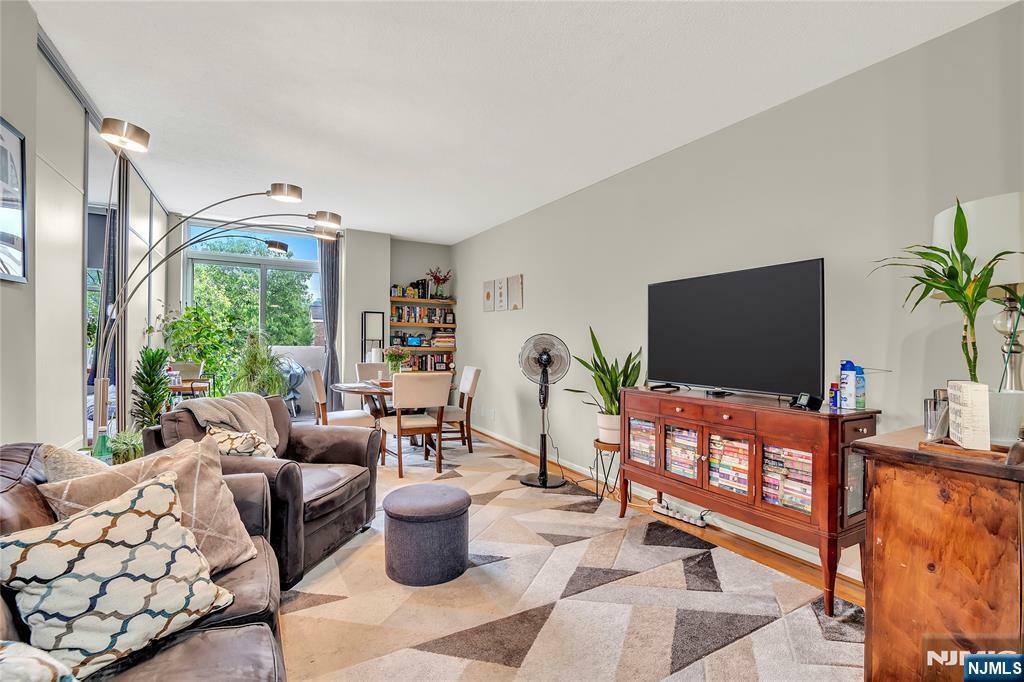 Property Photo: 200 Grand Cove Way 5F NJ 07020