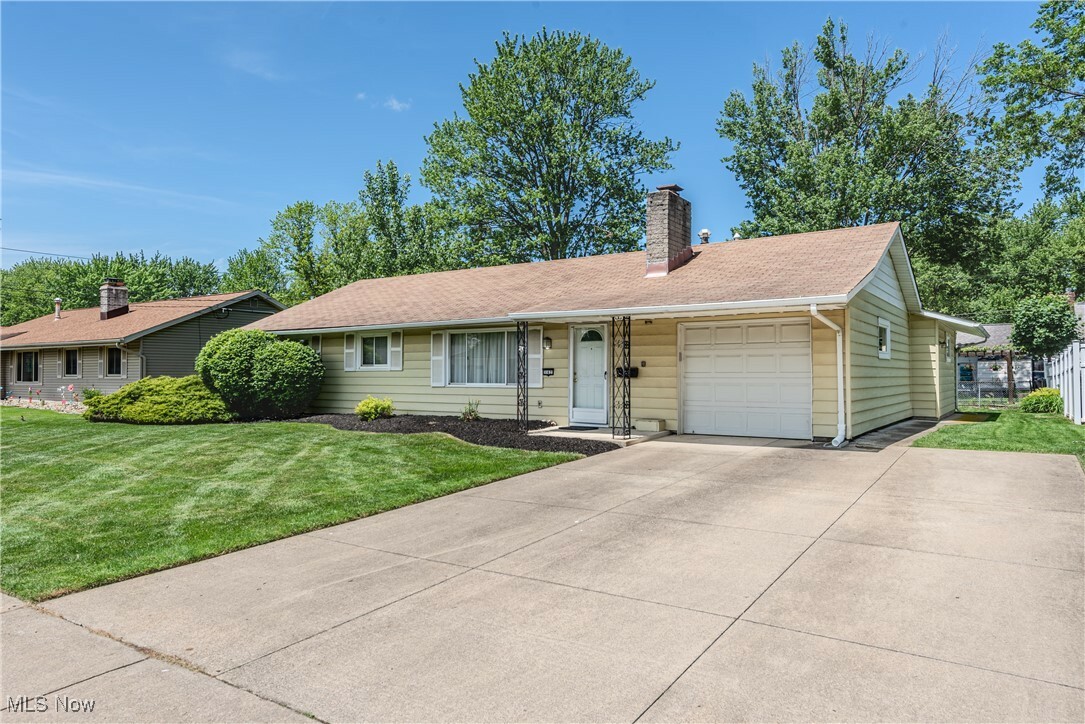 Property Photo: 142 Meadow Drive OH 44017