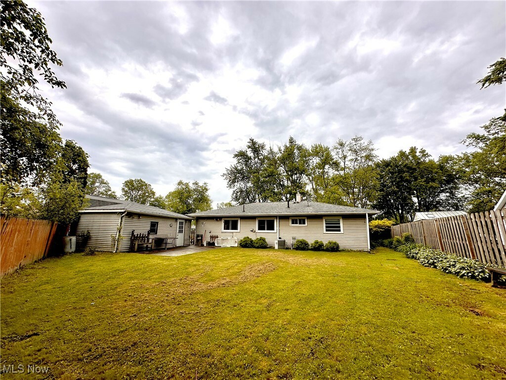 Property Photo: 3417 Tanya Avenue NW OH 44485