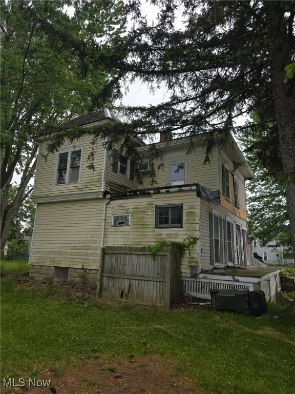 Property Photo: 804 West Avenue OH 44035