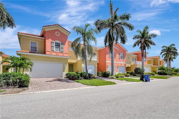 Property Photo: 9820 Healthpark Cir 101 FL 33908